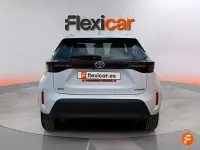 Usado Toyota Yaris Active 116 CV (85 kW) 2022 Blanco Utilitario