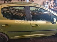 Usado Peugeot 207 75 CV (55 kW) 2007 Verde Berlina