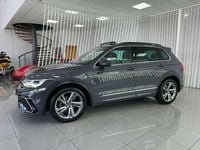 Usado VW Tiguan R-line 150 CV (110 kW) 2022 Gris SUV