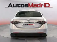 Usado Alfa Romeo Giulia Sprint 160 CV (117 kW) 2023 Beige Berlina