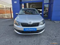 Usado Skoda Fabia Ambition 95 CV (69 kW) 2018 Gris / plata Berlina