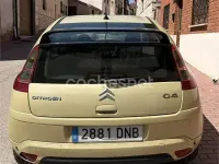 Usado Citroën C4 110 CV (80 kW) 2006 Amarillo Berlina