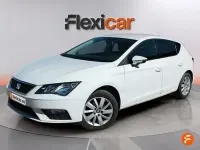 Usado Seat Leon Style 115 CV (84 kW) 2019 Blanco Familiar