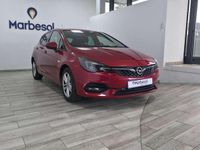 Usado Opel Astra Selective 105 CV (77 kW) 2020 Burdeos Utilitario