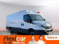 Begagnad Iveco Daily 156 HK (114 kW) 2023 Vit Sedan