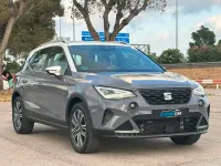 Usado Seat Arona FR 116 CV (85 kW) 2025 Gris SUV