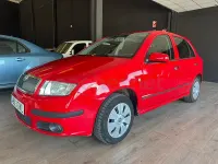 Usado Skoda Fabia 86 CV (63 kW) 2007 Rojo Berlina