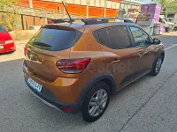 Begagnad Dacia Sandero Comfort 101 HK (74 kW) 2022 Orange Sedan