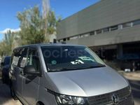 Usado VW Caravelle 150 CV (110 kW) 2024 Gris / plata Monovolumen
