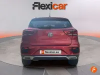 Usado MG ZS Luxury 111 CV (81 kW) 2023 Rojo SUV