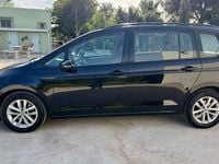 Usado VW Touran Edition 116 CV (85 kW) 2018 Negro Monovolumen