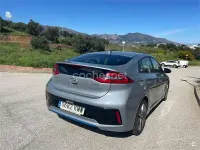 Usado Hyundai Ioniq 141 CV (103 kW) 2018 Gris / plata Utilitario