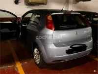 Usado Fiat Grande Punto Dynamic 77 CV (56 kW) 2006 Azul Utilitario