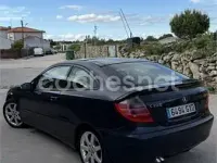 Usado Mercedes C220 143 CV (105 kW) 2001 Negro Berlina