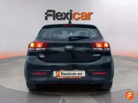 Usado Kia Rio 101 CV (74 kW) 2021 Negro Utilitario