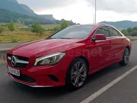 Usado Mercedes CLA180 Urban 122 CV (89 kW) 2017 Rojo Coupe