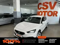 Usado Seat Leon Style 150 CV (110 kW) 2022 Blanco Familiar