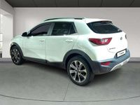 Usado Kia Stonic 101 CV (74 kW) 2019 Blanco SUV