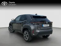 Usado Toyota Yaris Cross Style 116 CV (85 kW) 2023 Gris / plata SUV