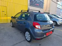 Usado Renault Clio II 75 CV (55 kW) 2010 Azul Berlina