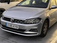 Usado VW Polo Advance 80 CV (58 kW) 2019 Gris / plata Utilitario