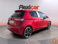 Usado Toyota Yaris Hybrid Edition 100 CV (73 kW) 2018 Rojo Utilitario