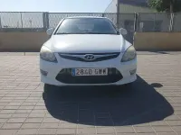 Usado Hyundai i30 Classic 90 CV (66 kW) 2010 Blanco Berlina