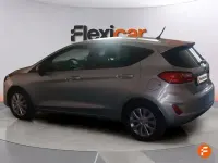 Usado Ford Fiesta Trend 75 CV (55 kW) 2023 Gris Utilitario