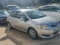 Usado Toyota Auris Luna 90 CV (66 kW) 2009 Gris / plata Utilitario