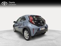Usado Toyota Aygo X Play 72 CV (52 kW) 2024 Gris / plata SUV
