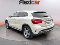 Usado Mercedes GLA200 AMG line 136 CV (100 kW) 2016 Blanco SUV