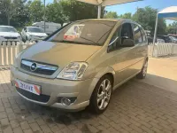 Usado Opel Meriva Cosmo 99 CV (72 kW) 2007 Gris Monovolumen