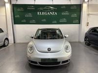 Usado VW New Beetle 105 CV (77 kW) 2010 Gris / plata Utilitario