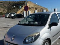 Usado Renault Twingo Authentique 75 CV (55 kW) 2011 Gris / plata Utilitario
