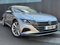 Usado VW Arteon Elegance 150 CV (110 kW) 2022 Gris / plata Familiar