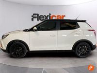 Usado Ssangyong (KGM) Tivoli 128 CV (94 kW) 2019 Beige SUV