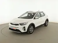 Usado Kia Stonic 101 CV (74 kW) 2022 Blanco SUV