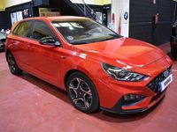 Begagnad Hyundai i30 N Line 120 HK (88 kW) 2023 Röd Halvkombi