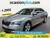 Usado Skoda Superb Ambition 120 CV (88 kW) 2016 Gris Berlina