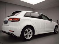 Usado Audi A3 Sportback e-tron Premium 204 CV (150 kW) 2017 Blanco Utilitario
