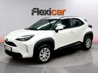 Usado Toyota Yaris Active 130 CV (95 kW) 2026 Blanco Utilitario