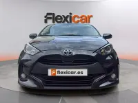 Usado Toyota Yaris Hybrid Active 116 CV (85 kW) 2022 Negro Berlina