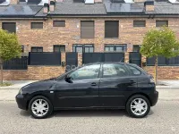 Usado Seat Ibiza Sport 75 CV (55 kW) 2005 Negro Utilitario