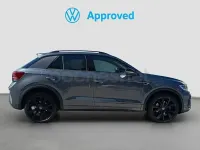 Usado VW T-Roc R-line 150 CV (110 kW) 2023 Gris / plata SUV
