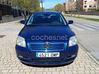 Usado Toyota Avensis Sol 116 CV (85 kW) 2005 Azul Berlina