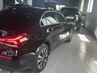 Usado Mercedes A250 218 CV (160 kW) 2022 Negro Berlina
