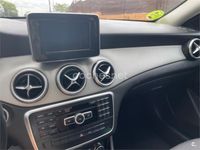 Usado Mercedes CLA200 136 CV (100 kW) 2014 Negro Berlina