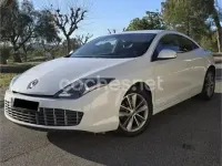 Usado Renault Laguna Coupé 150 CV (110 kW) 2013 Blanco Coupe