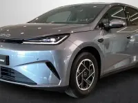 Nuevo BYD Dolphin Boost 155 kW (212 CV) 2026 Gris Utilitario