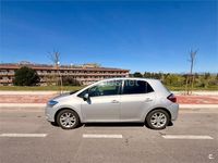 Usado Toyota Auris Edition 132 CV (97 kW) 2011 Gris / plata Utilitario